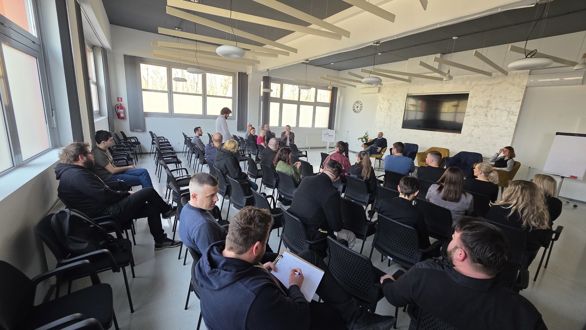 702ef9a4 31bb 4120 b1ae 4a2ab1162b66