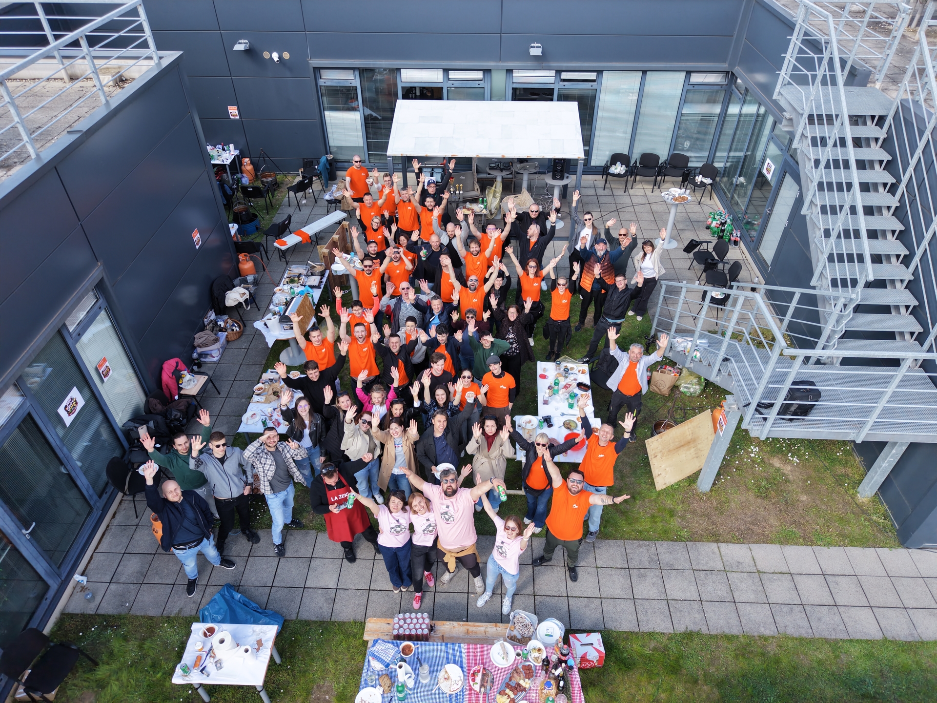 9f3a3ecd 1bd1 4de5 8135 f7a02a9beab8